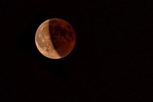 Signos solares vs signos lunares: Todo lo que debes saber